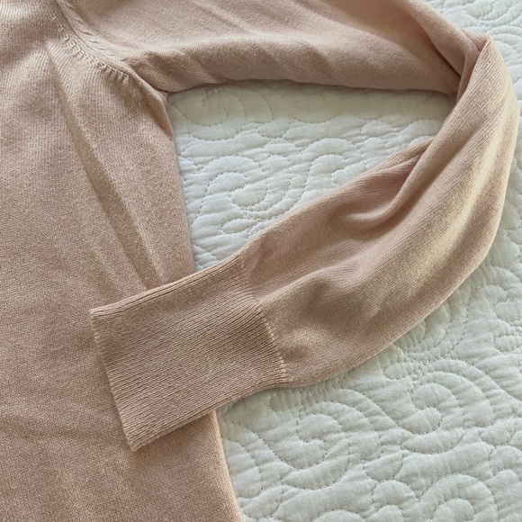 Worthington V-Neck Pullover Sweater​​ - Picture 4 of 7